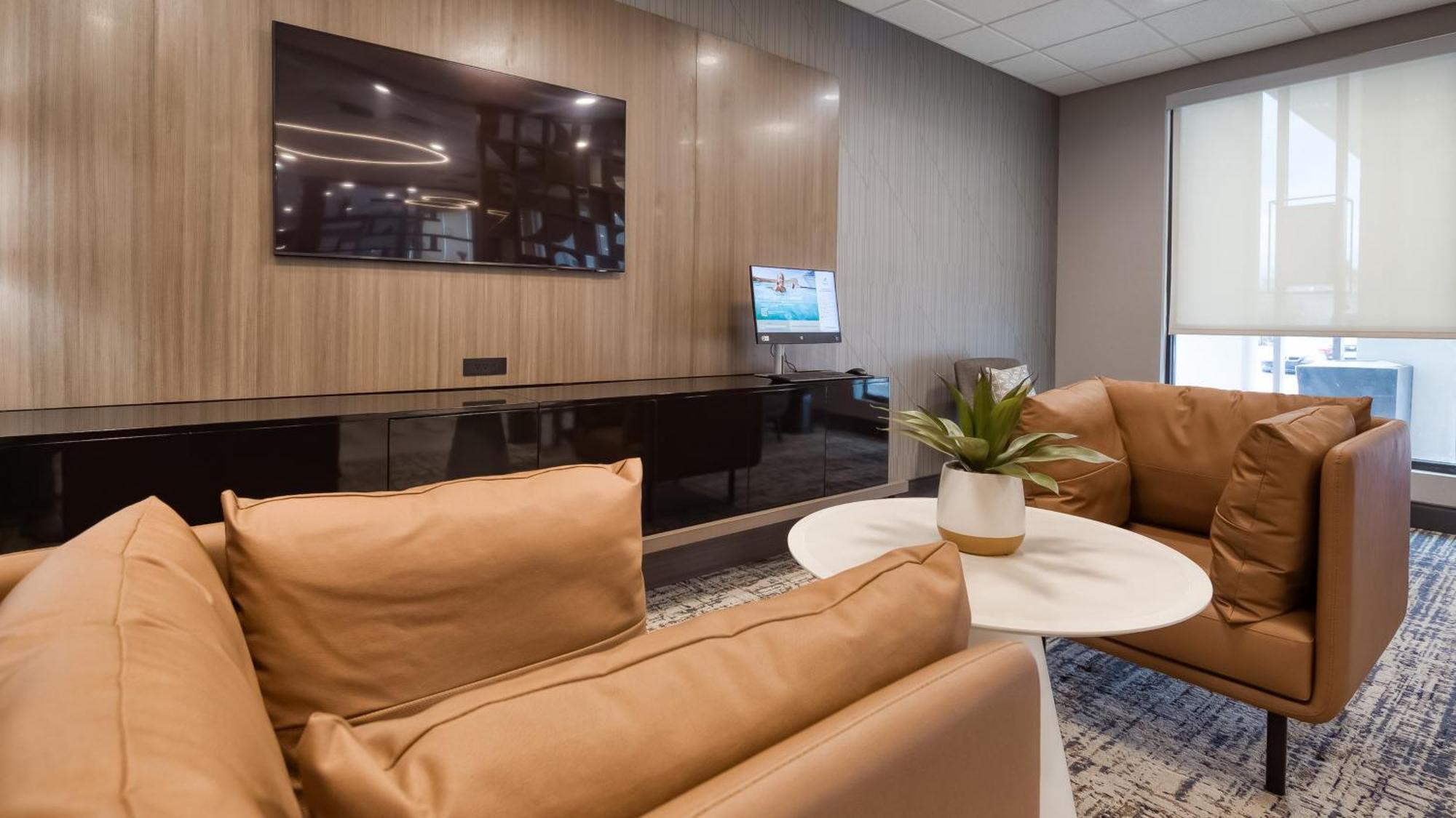 Holiday Inn Nashville Airport By Ihg Exterior foto