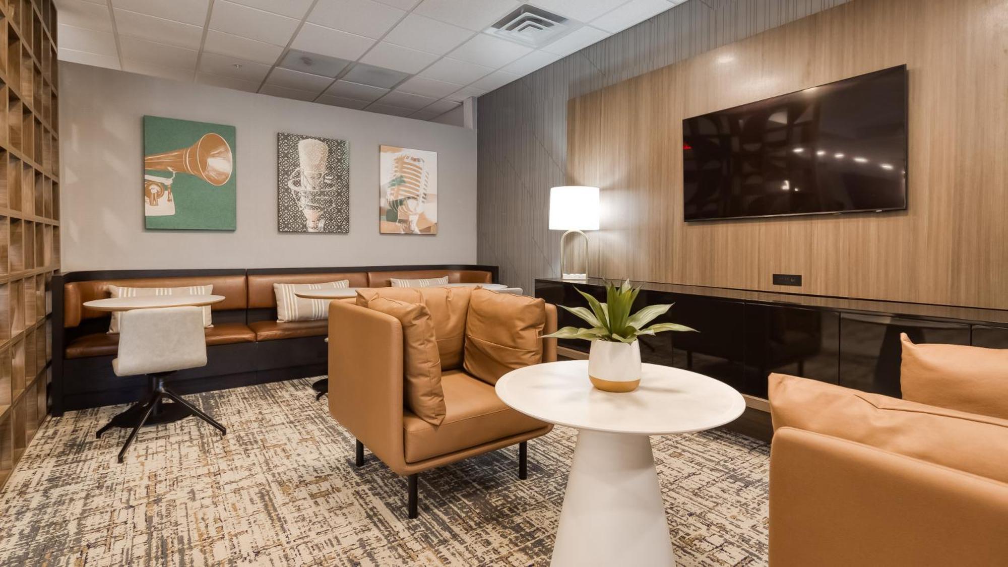Holiday Inn Nashville Airport By Ihg Exterior foto